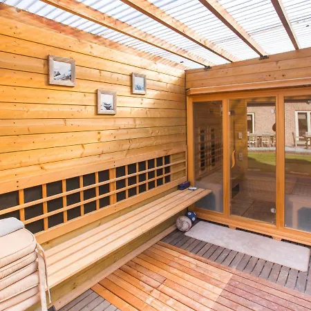 Beautiful Detached With Spacious Garden And Infrared Sauna, 800 M From The Sea